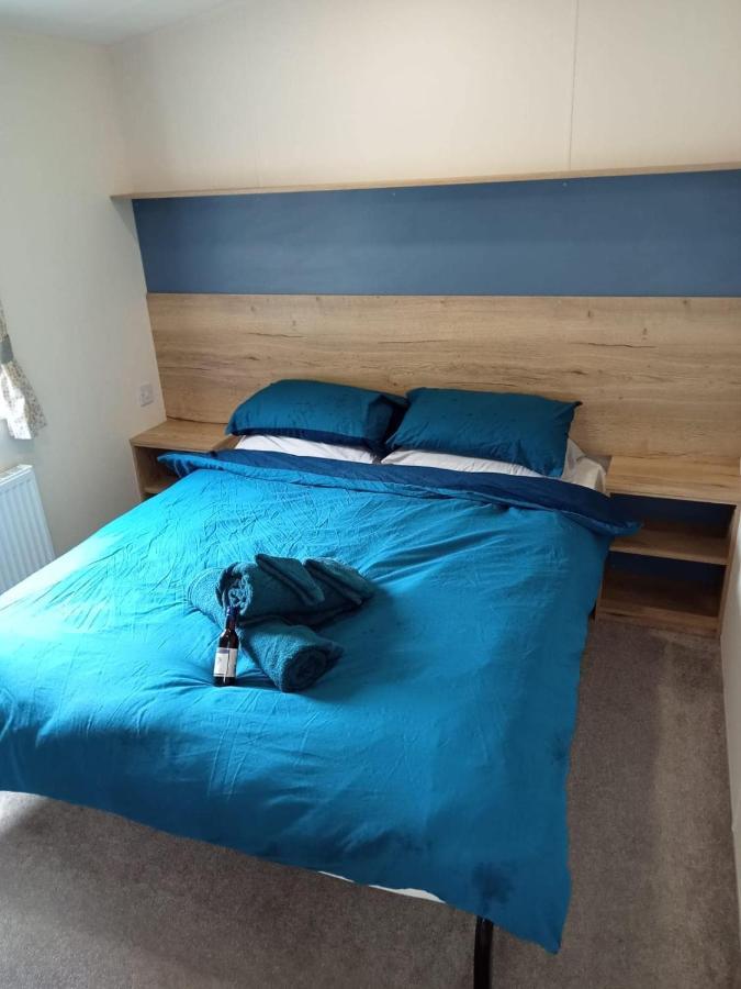 New 2 Bed Holiday Home With Decking In Rockley Park Dorset Near The Sea Lytchett Minster Dış mekan fotoğraf